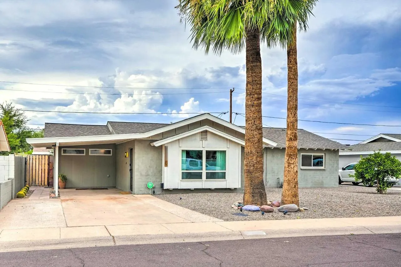 Semesterbostad Charming Scottsdale Gem Less Than 1 Mi To Old Town! USA