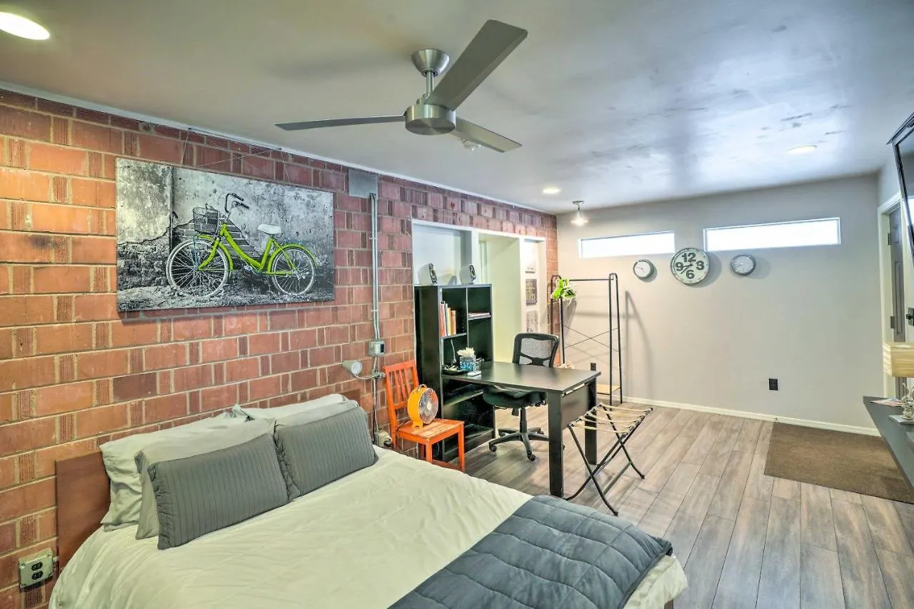 Charming Scottsdale Gem Less Than 1 Mi To Old Town! 0*,  USA